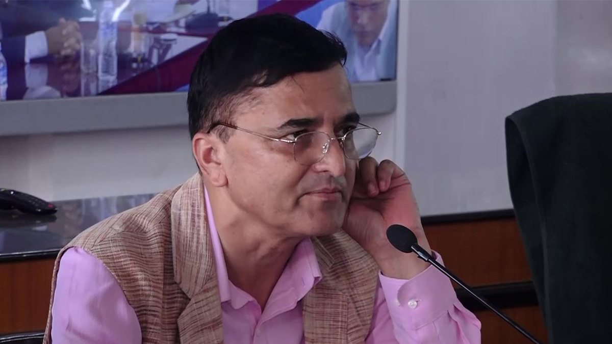 ‘राजतन्त्रका कुरा गर्नेले जनतालाई भ्रममा पारे’